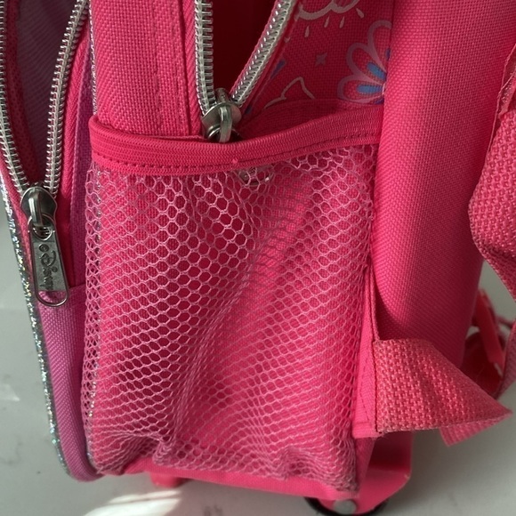 Minnie Mouse toddler rolling backpack suitcase and Minnie Mouse stuffed animal - Picture 10 of 17